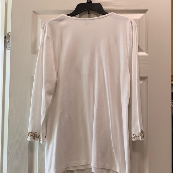 Shirt - Picture 4 of 4